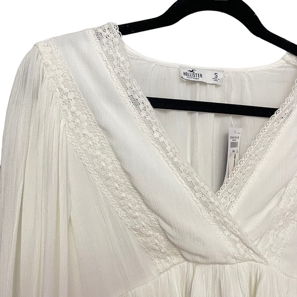 NWT! Hollister White V-neck Long Sleeve Peasant Top Size S - Picture 3 of 10